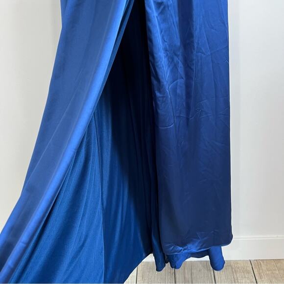 Mac Duggal 26613 Satin V Neck Long Sleeve Pleated Gown - Picture 8 of 10